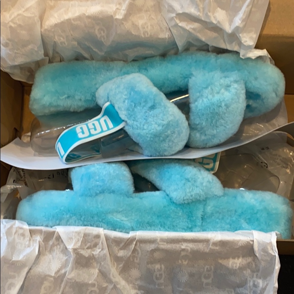 UGG- Oh Yeah Sandals -  light blue